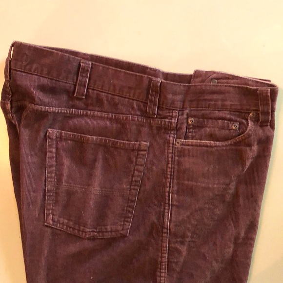 Men’s LL Bean fine-wale corduroy pants in 42/32 - Picture 5 of 5